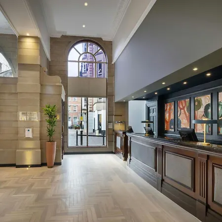 Marriott Szálloda 4*