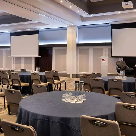 酒店 万豪利兹度假酒店 4*